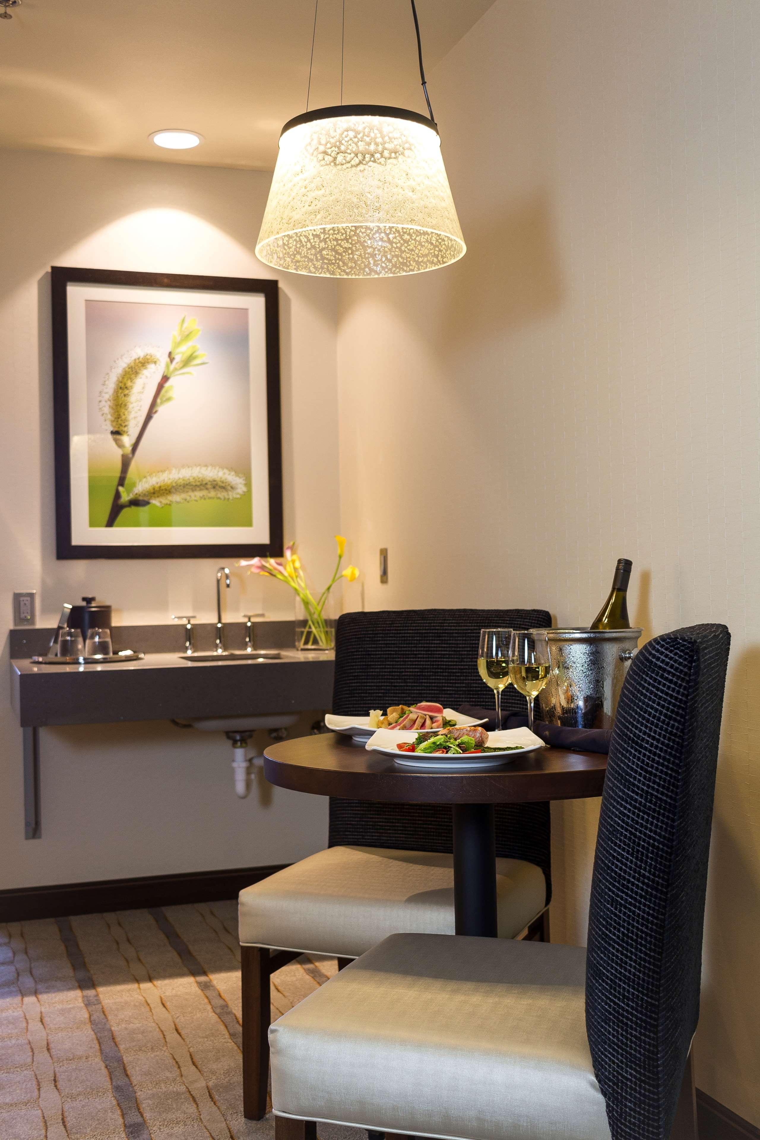 Western Premier Boulder Falls Hotel 4*