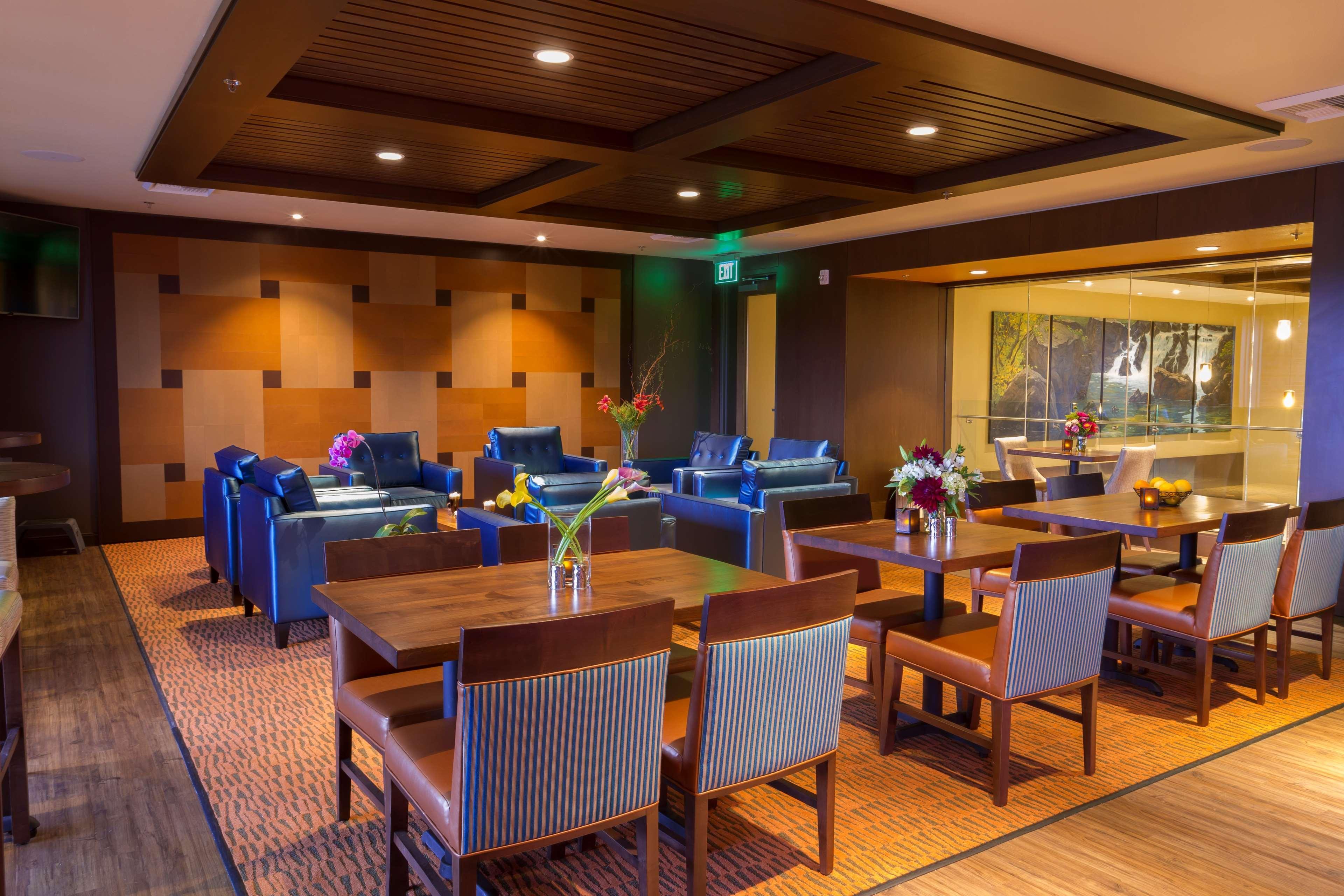 Western Premier Boulder Falls Hotel Lebanon