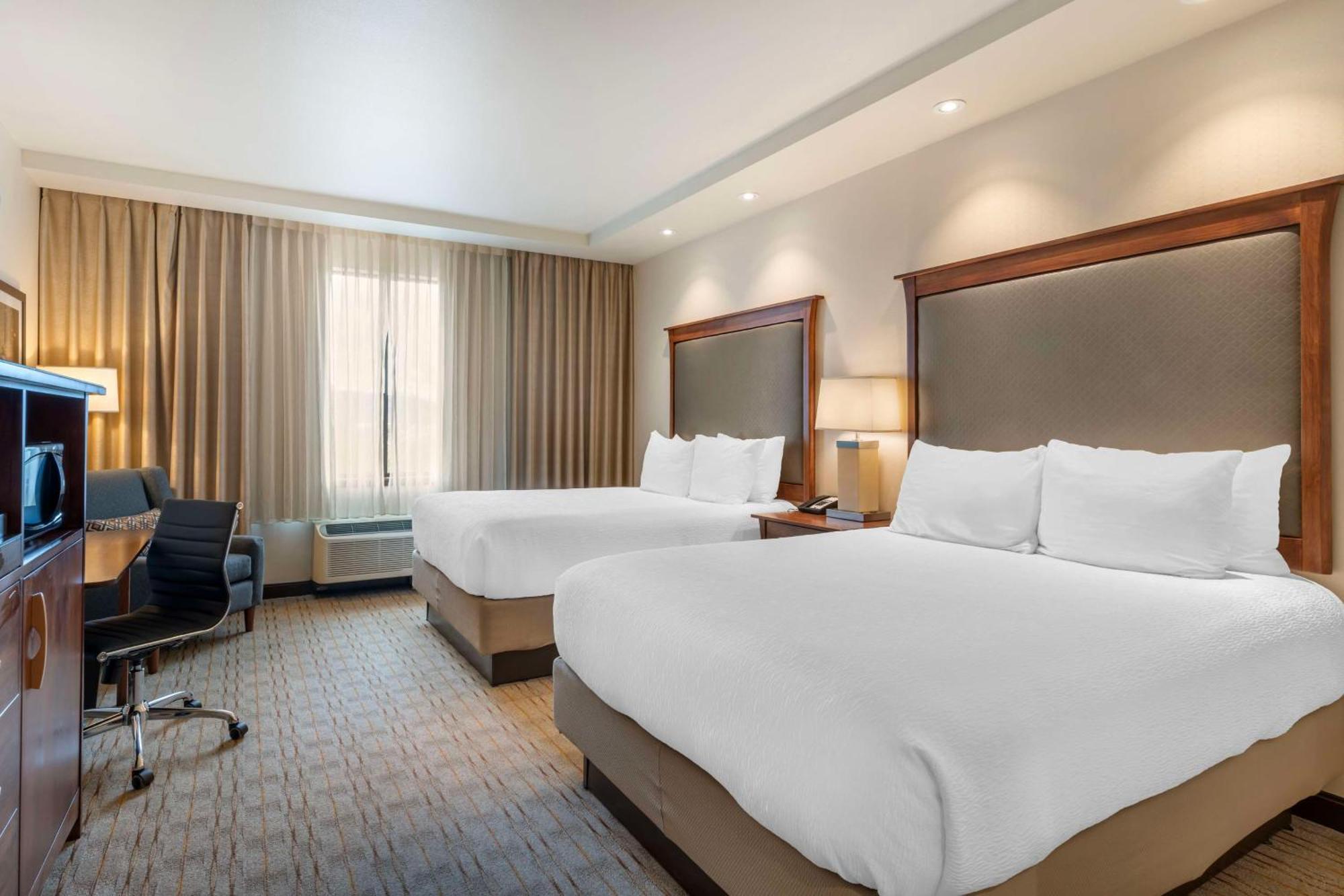 Western Premier Boulder Falls Hotel