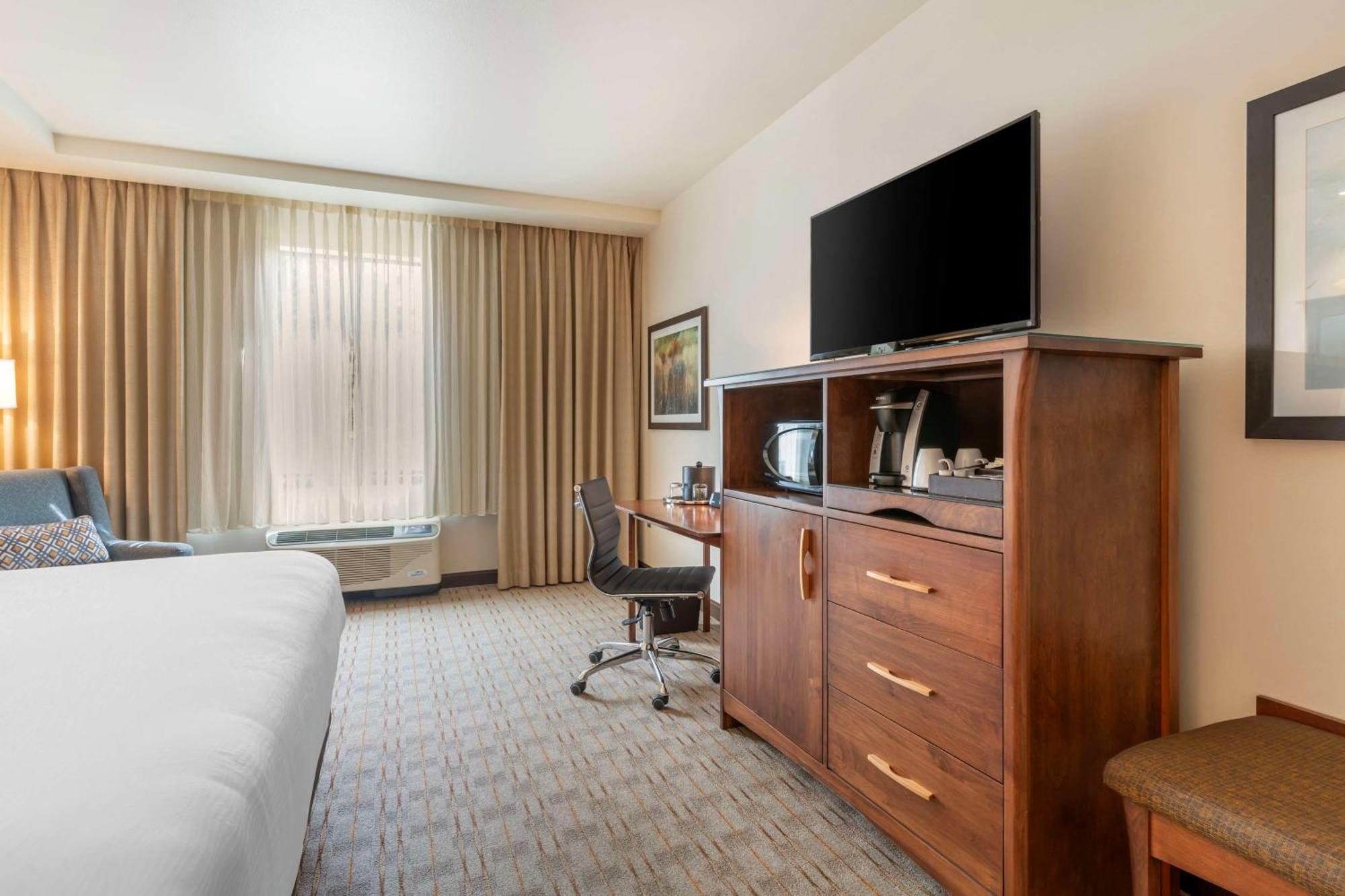 Western Premier Boulder Falls Hotel Lebanon