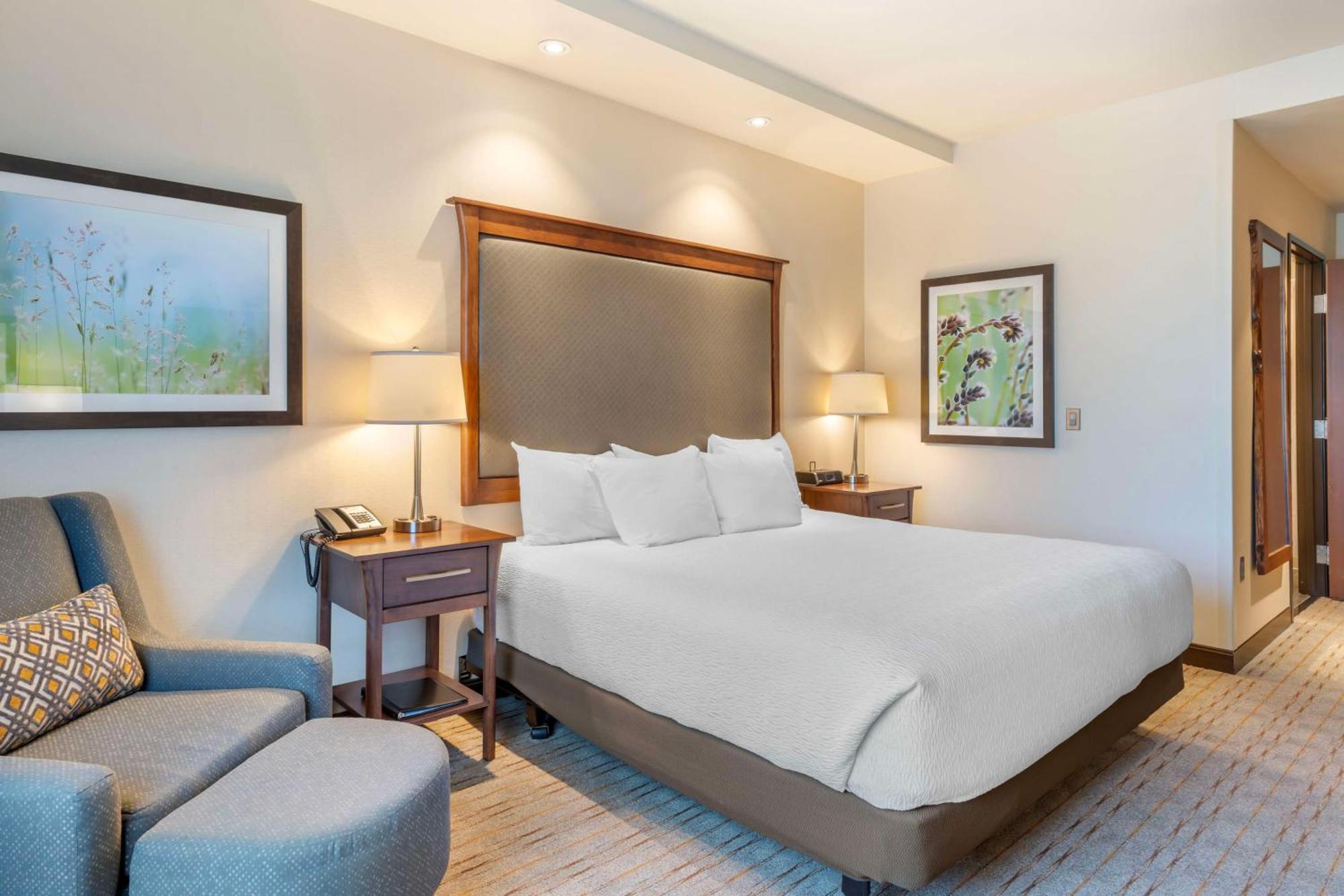 Hotel Western Premier Boulder Falls 4*
